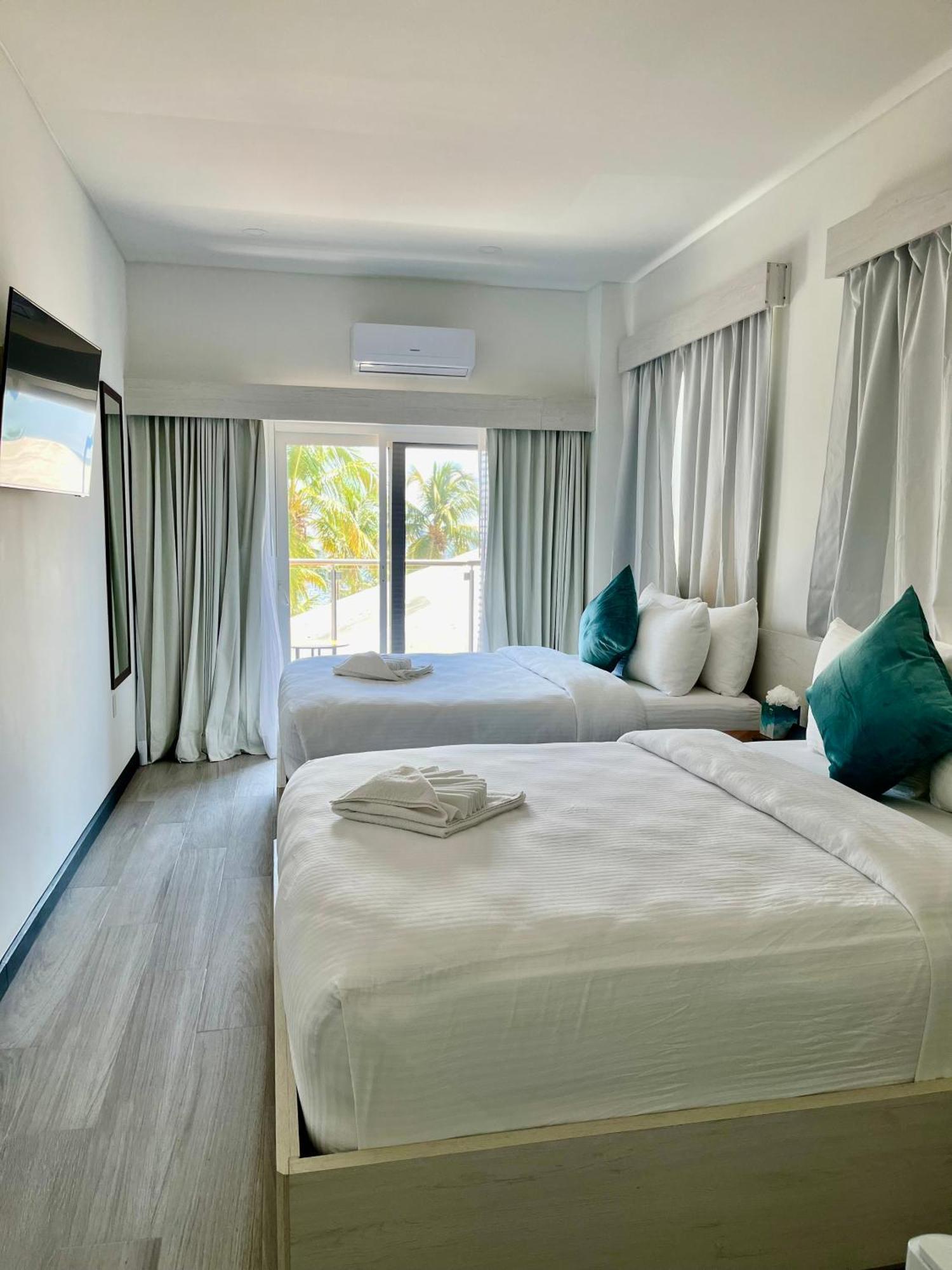 The Watermark Hotel سان بيدرو المظهر الخارجي الصورة