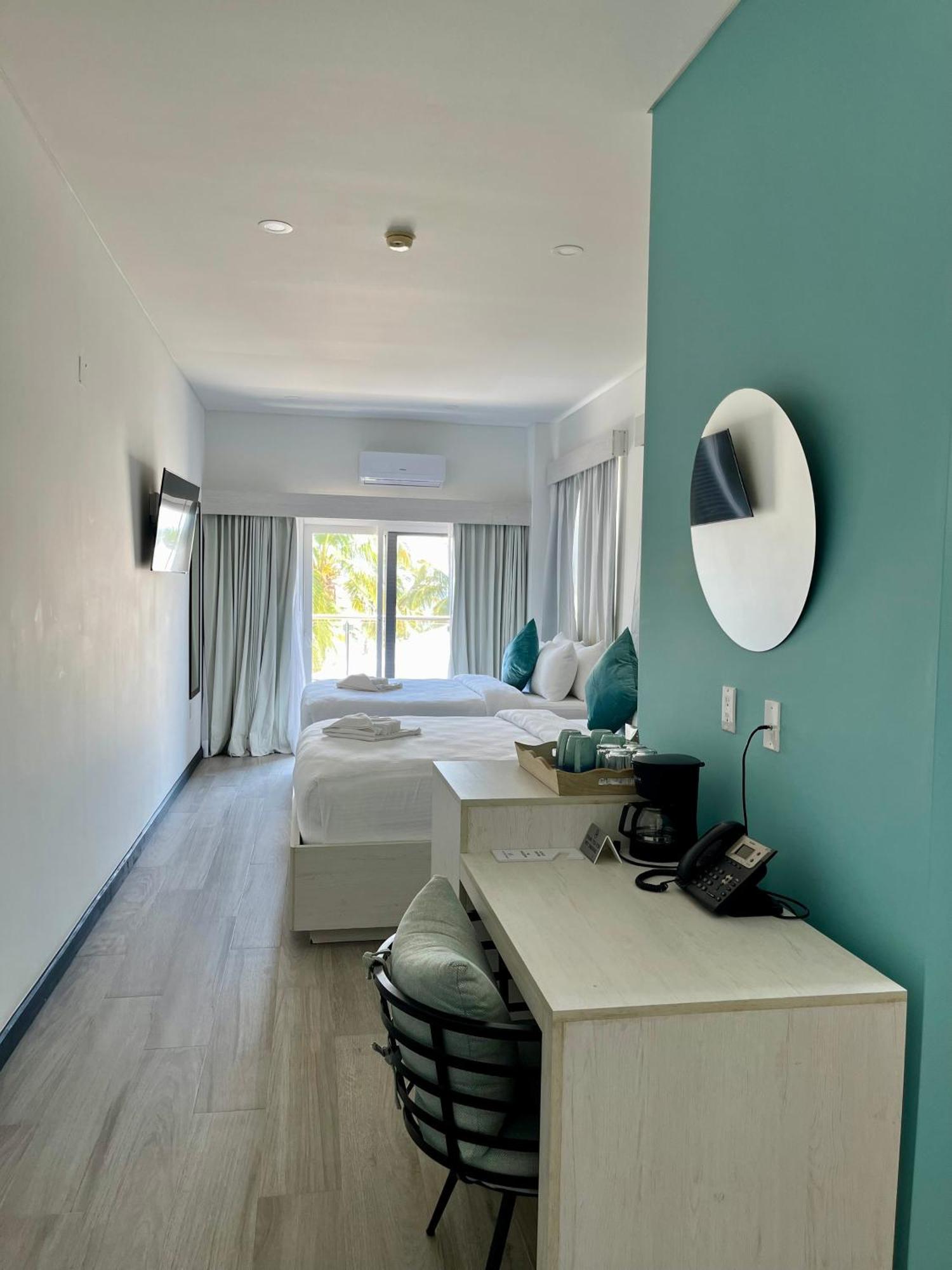 The Watermark Hotel سان بيدرو المظهر الخارجي الصورة